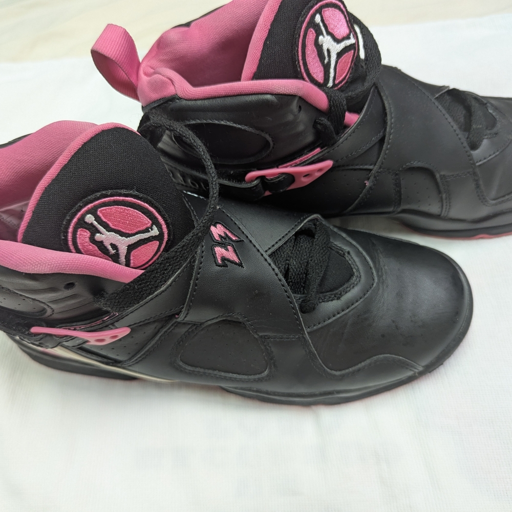 Kids Black and Pink Basketball Shoes
